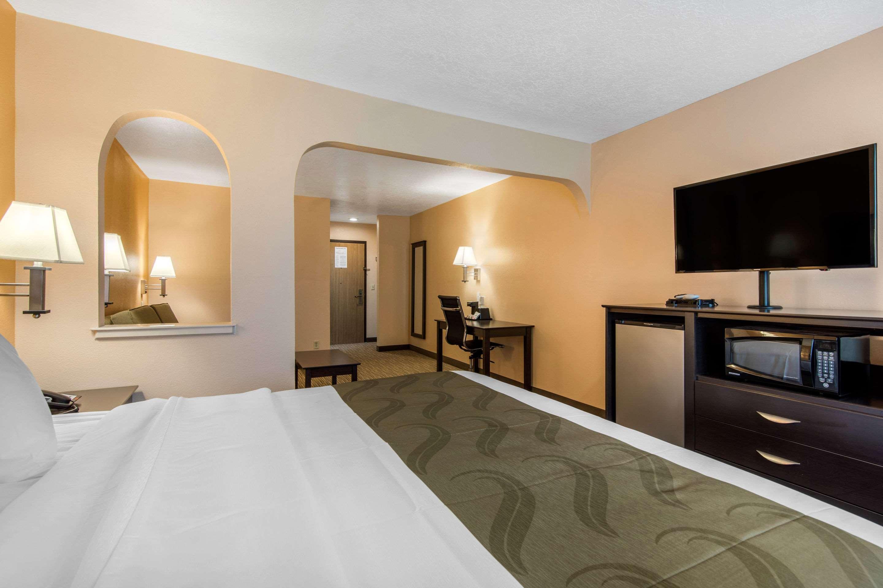 Quality Inn & Suites Albuquerque North Near Balloon Fiesta Park Eksteriør bilde