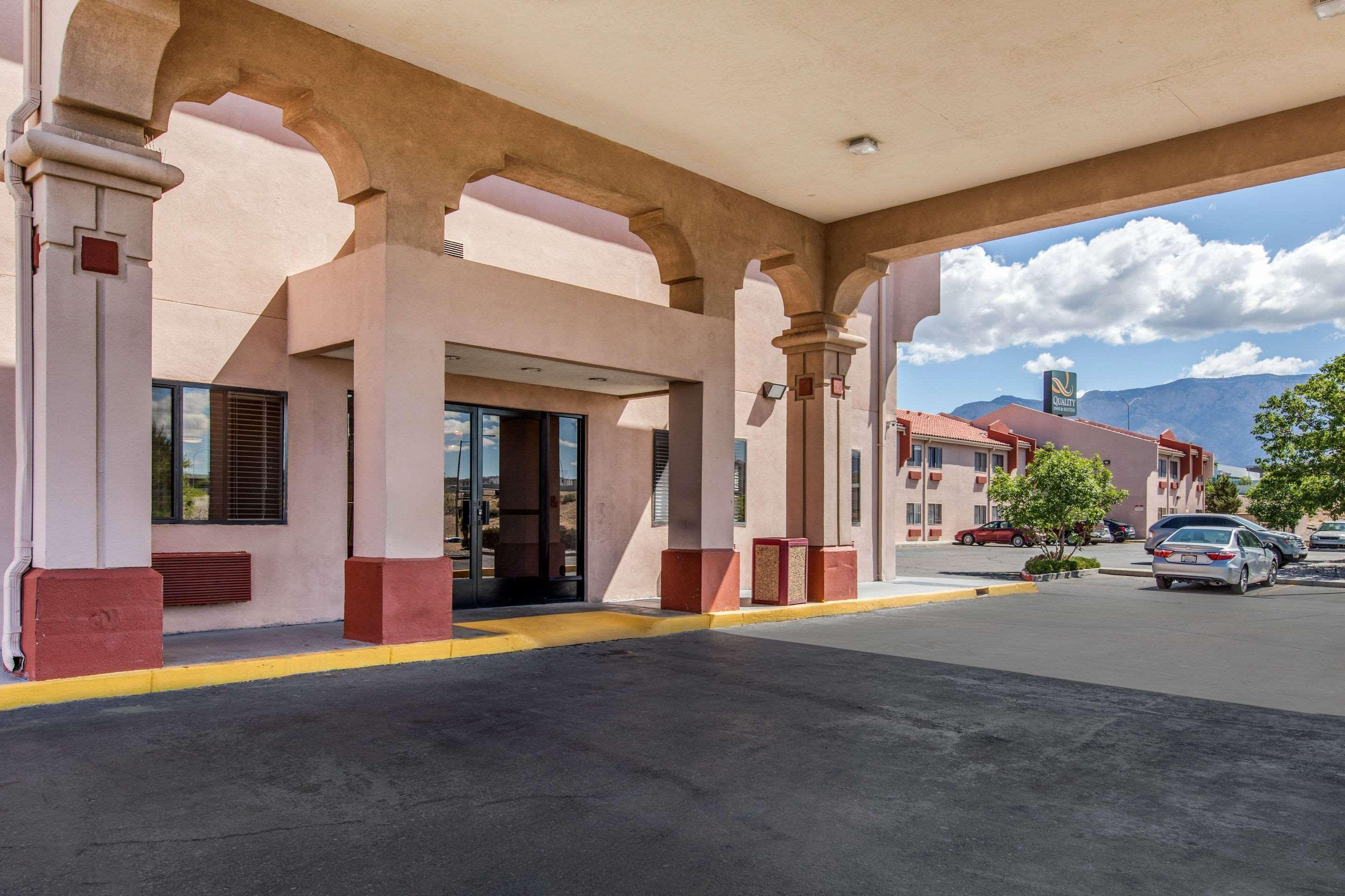Quality Inn & Suites Albuquerque North Near Balloon Fiesta Park Eksteriør bilde